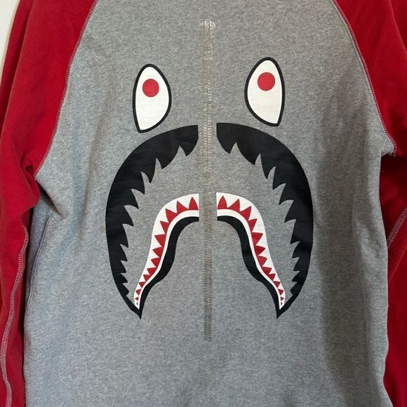 RARE! BAPE A Bathing Ape Shark sweatshirt - Picture 4 of 7